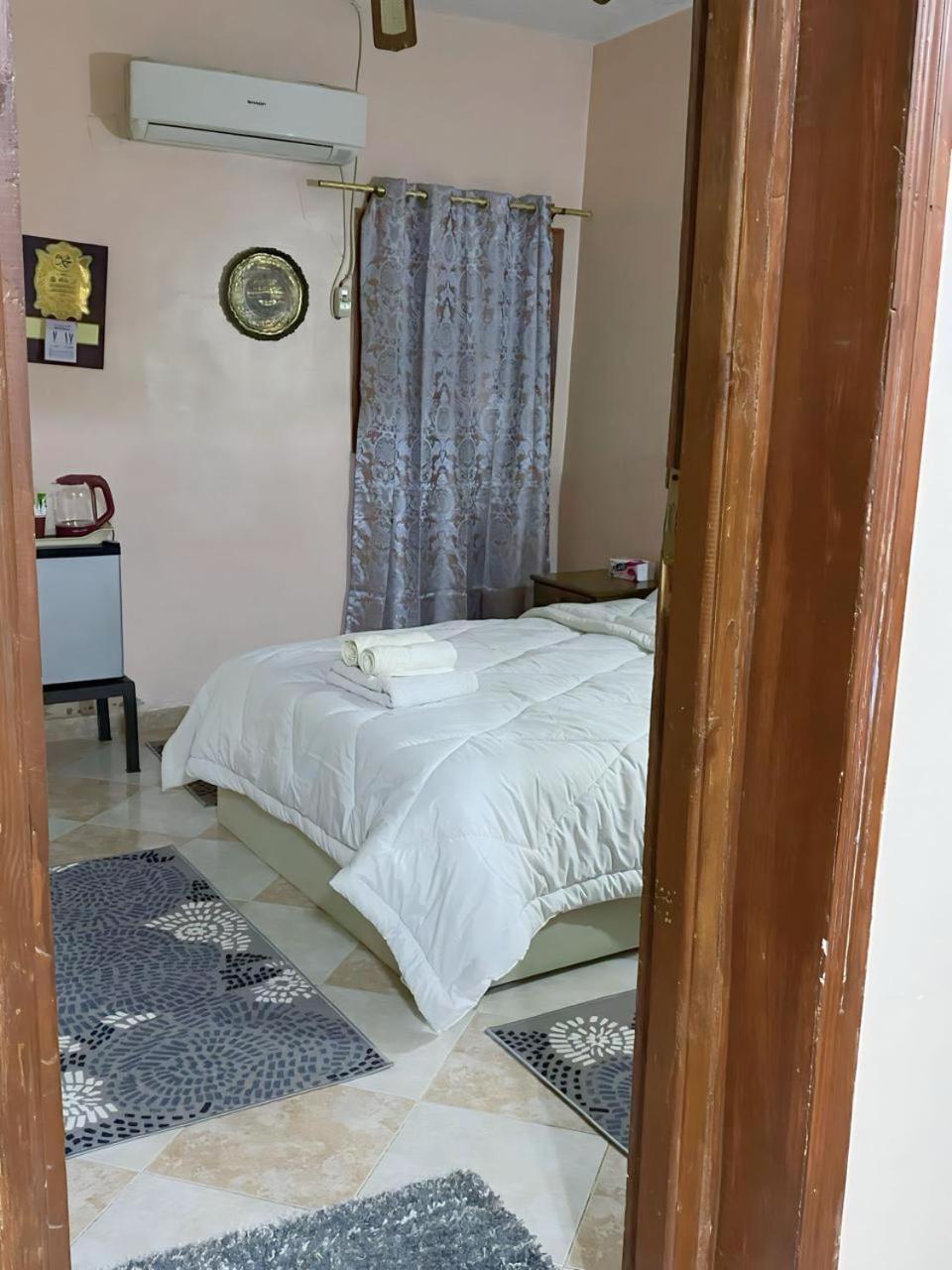 Merit Pyramids View Homestay Cairo